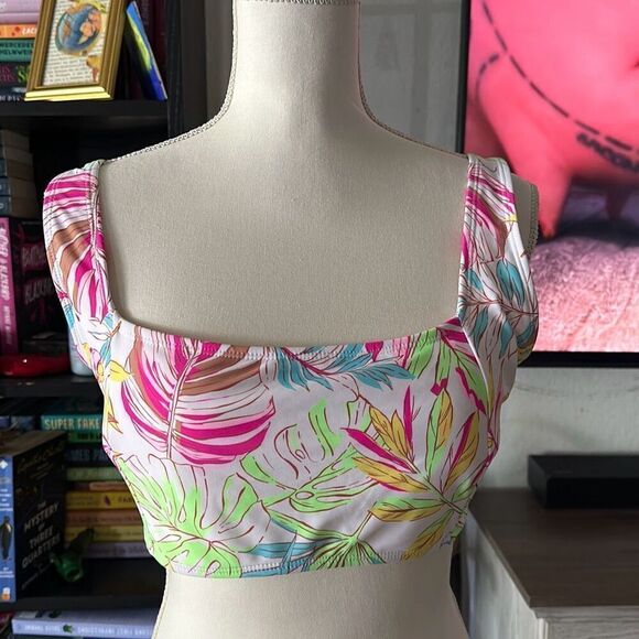 No boundries Size XL (15-17) swim suit top white and pink floral print - Picture 1 of 4